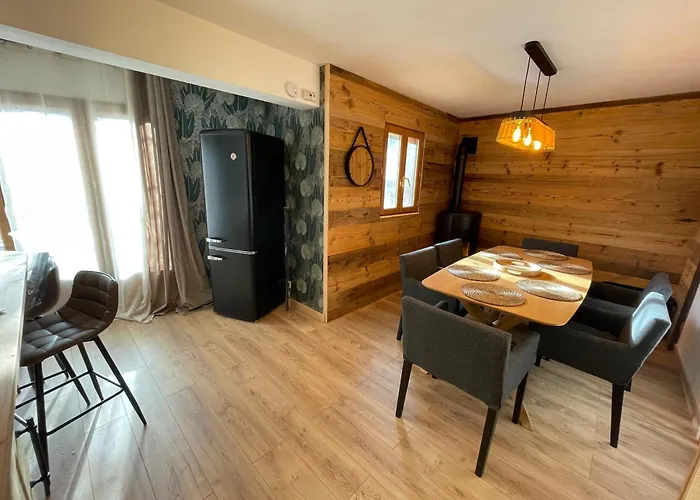 Le Cocon 4à 6 Couchages 75 M2 Avec Terasse Appartement Allos